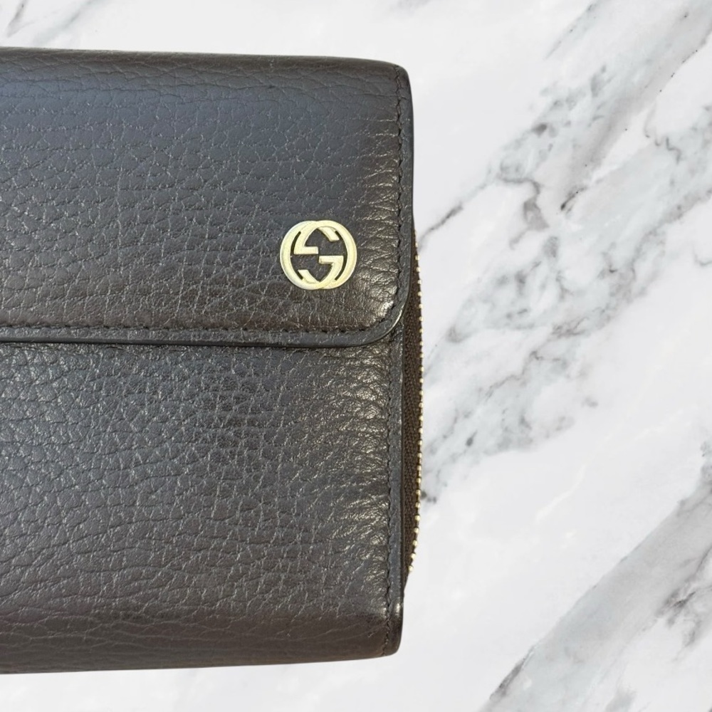 GUCCI Authentic Conserved Genus Interlocking G Ca… - image 7